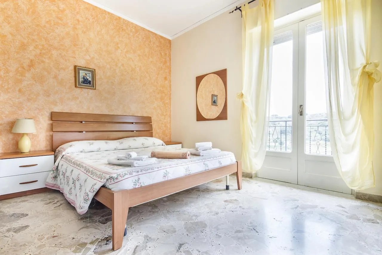 Casa Vacanza Paradise Vicino Cefalu Con Servizio Di Piscina A 3 Chilometri Apartment Campofelice Di Roccella 0*,  Italy