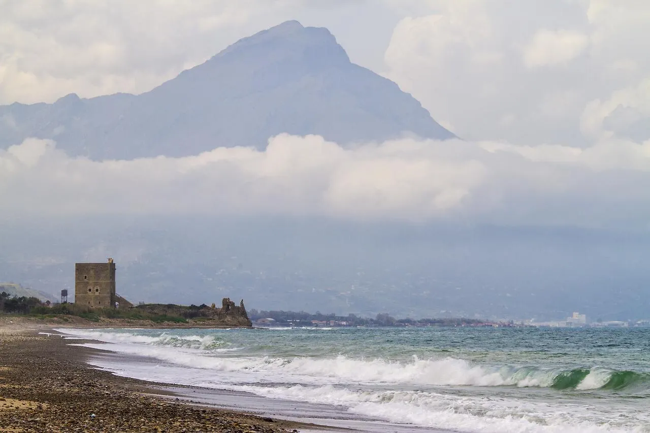 Casa Vacanza Paradise Vicino Cefalu Con Servizio Di Piscina A 3 Chilometri Apartment Campofelice Di Roccella 0*,  Italy